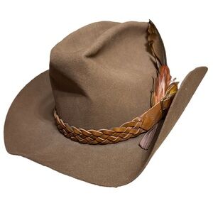 Vintage 1950’s Dynafelt Water Repellent Fur Blend Feather Cowboy Hat 7 3/8